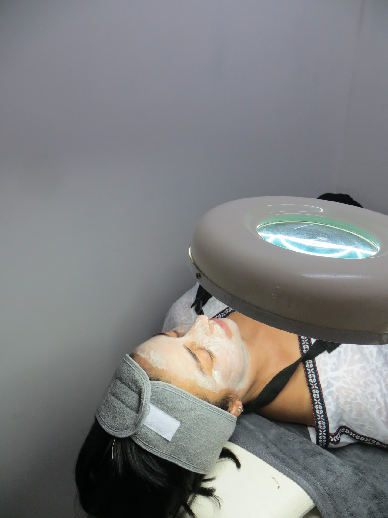Tratamiento facial relajante en Sachi Centro de Bienestar